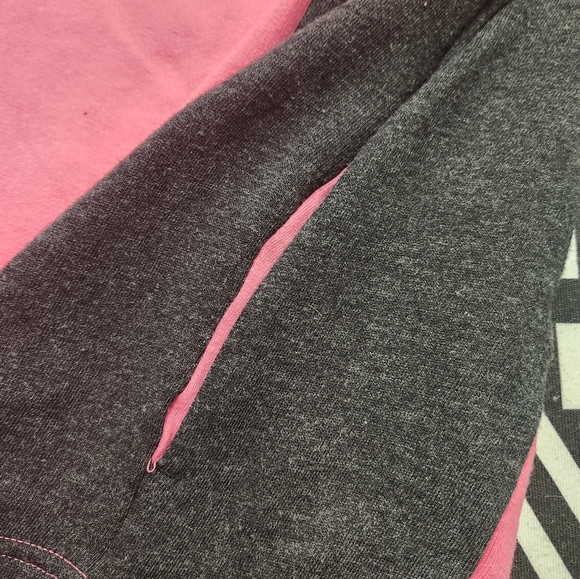 #244 VS Pink 1/2 Zip Pullover 💕 - Picture 4 of 5